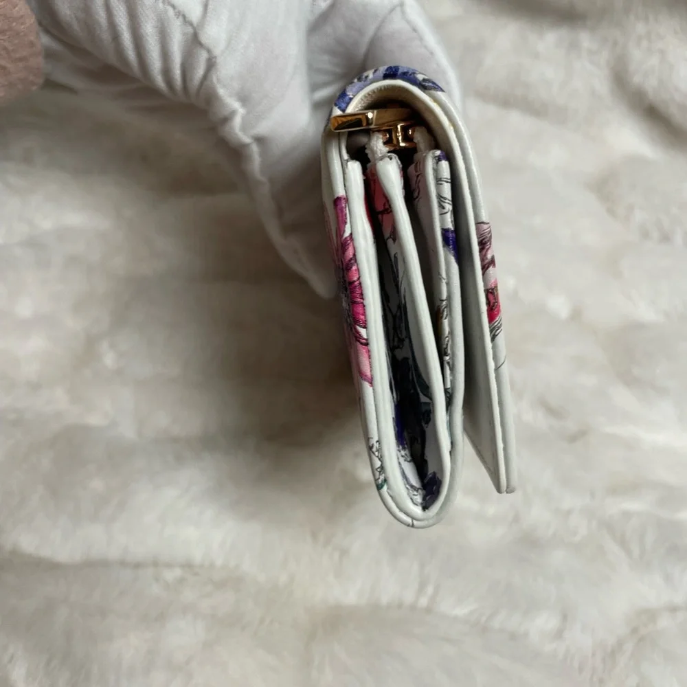 CHRISTIAN DIOR Caro Floral Compact wallet in Rose gold hardware PRISTINE